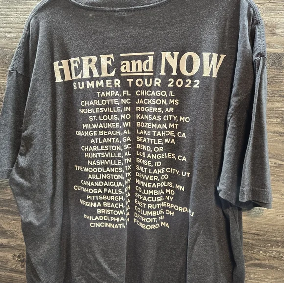 kenny chesney summer tour 2022 Tshirt  COUNTRY MUSIC Men's Size XXL - Picture 2 of 3